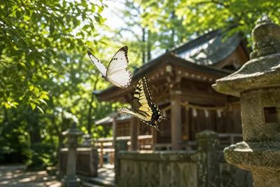 神社で白や黄色のアゲハ蝶に遭遇するスピリチュアルの意味は？恋愛のチャンスを示すサイン7選！